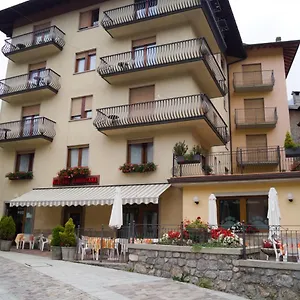 *** Hotel Americana Italia